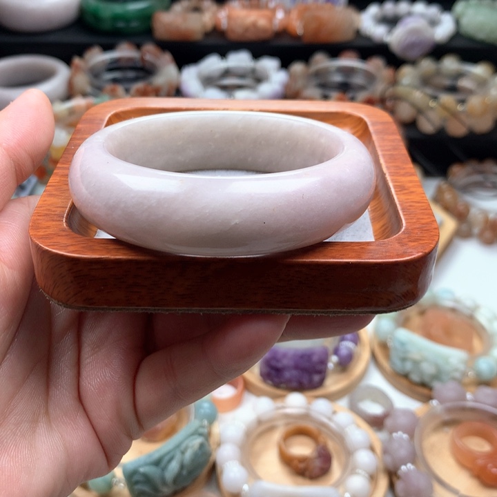 石英质玉手链未镶嵌