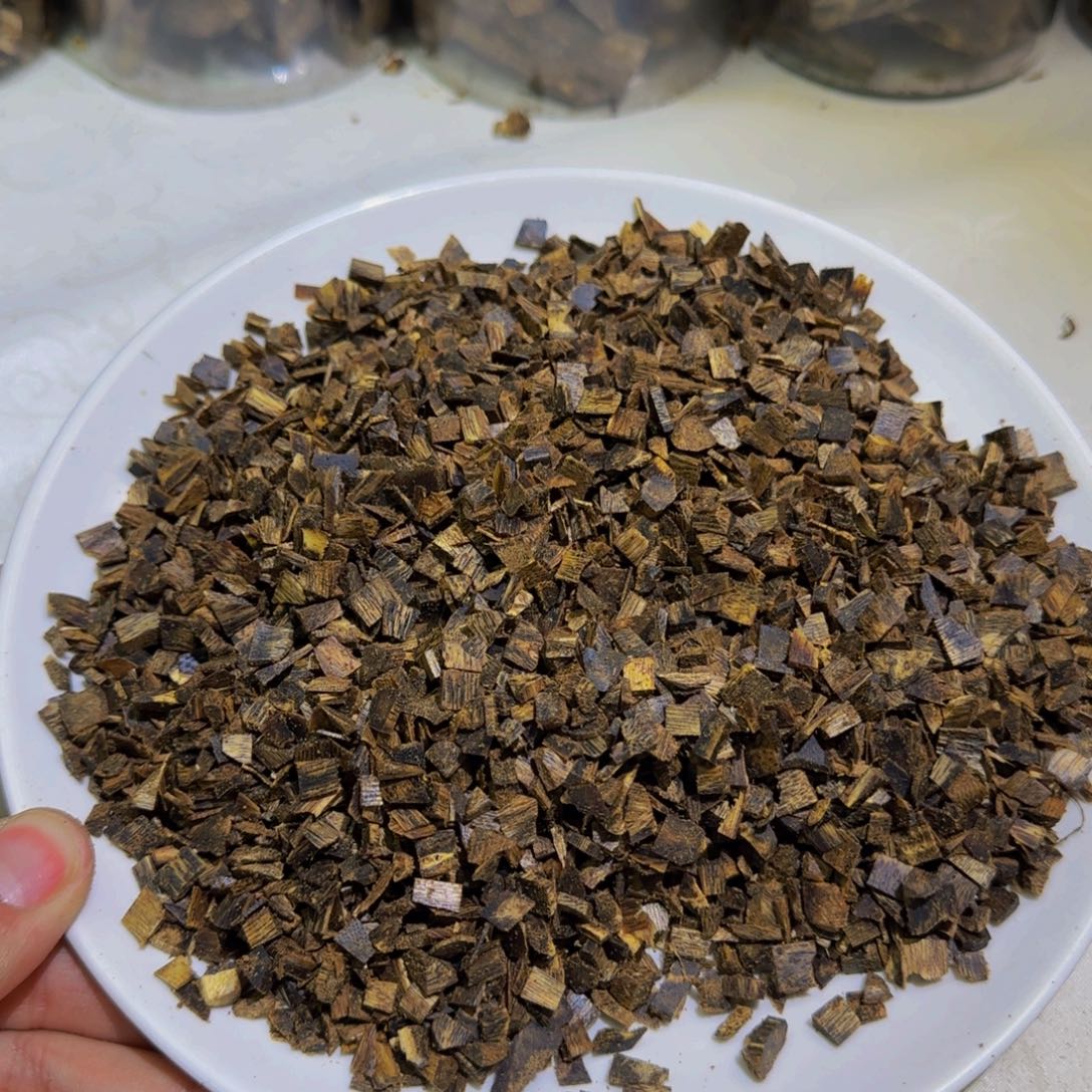 沉香沉香碎屑海南凹身碎料100克！！！