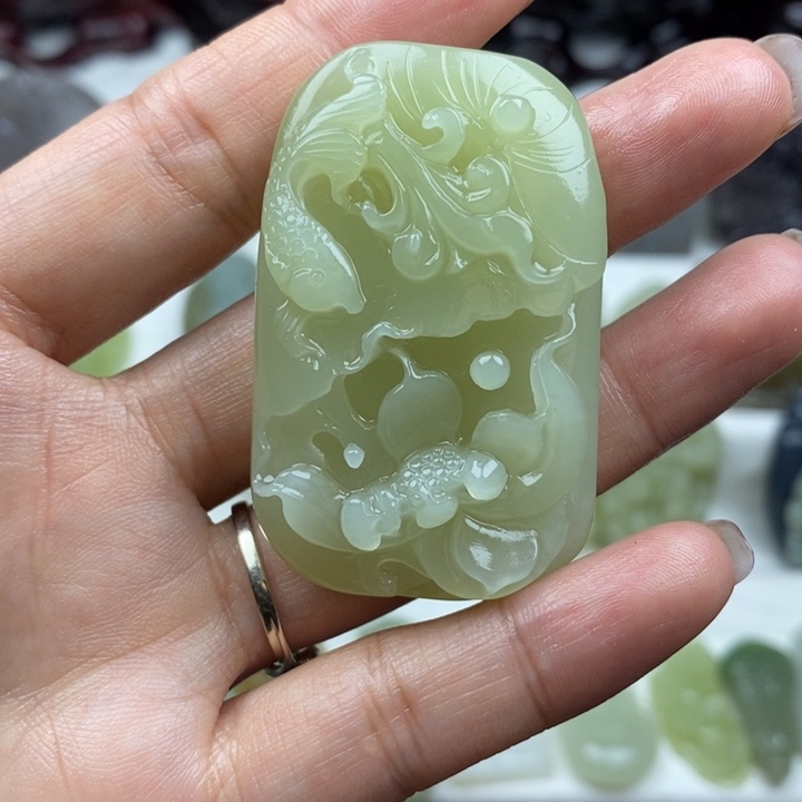 和田玉（糖玉）未镶嵌颈饰105