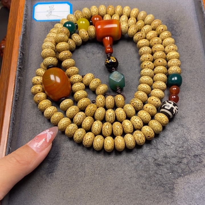 星月菩提吊坠菩提