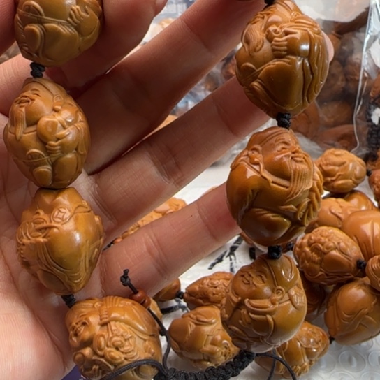 手串橄榄核橄榄雕工艺的发展