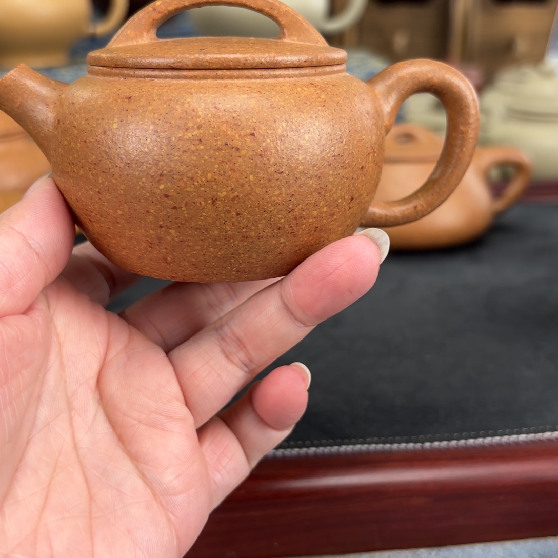 e***麟紫砂茶壶梨皮黄段玉瓦