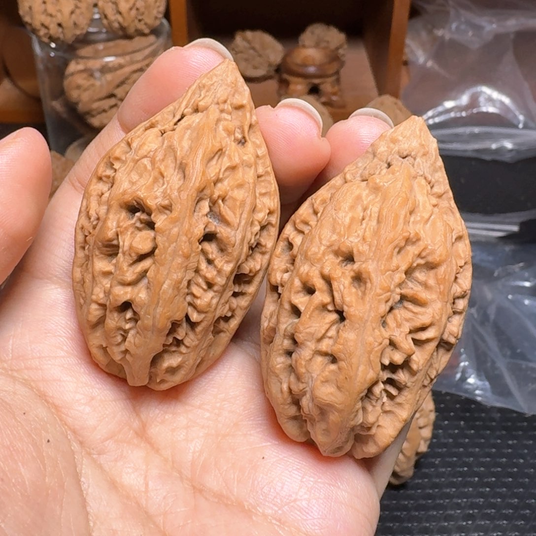 文玩核桃把件麒麟枪