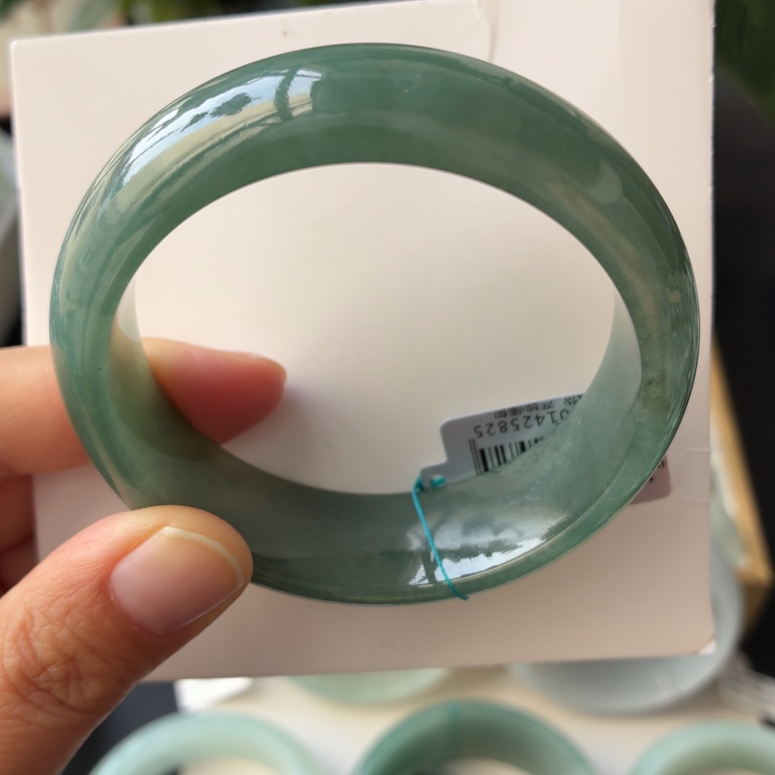 翡翠未镶嵌手镯天然