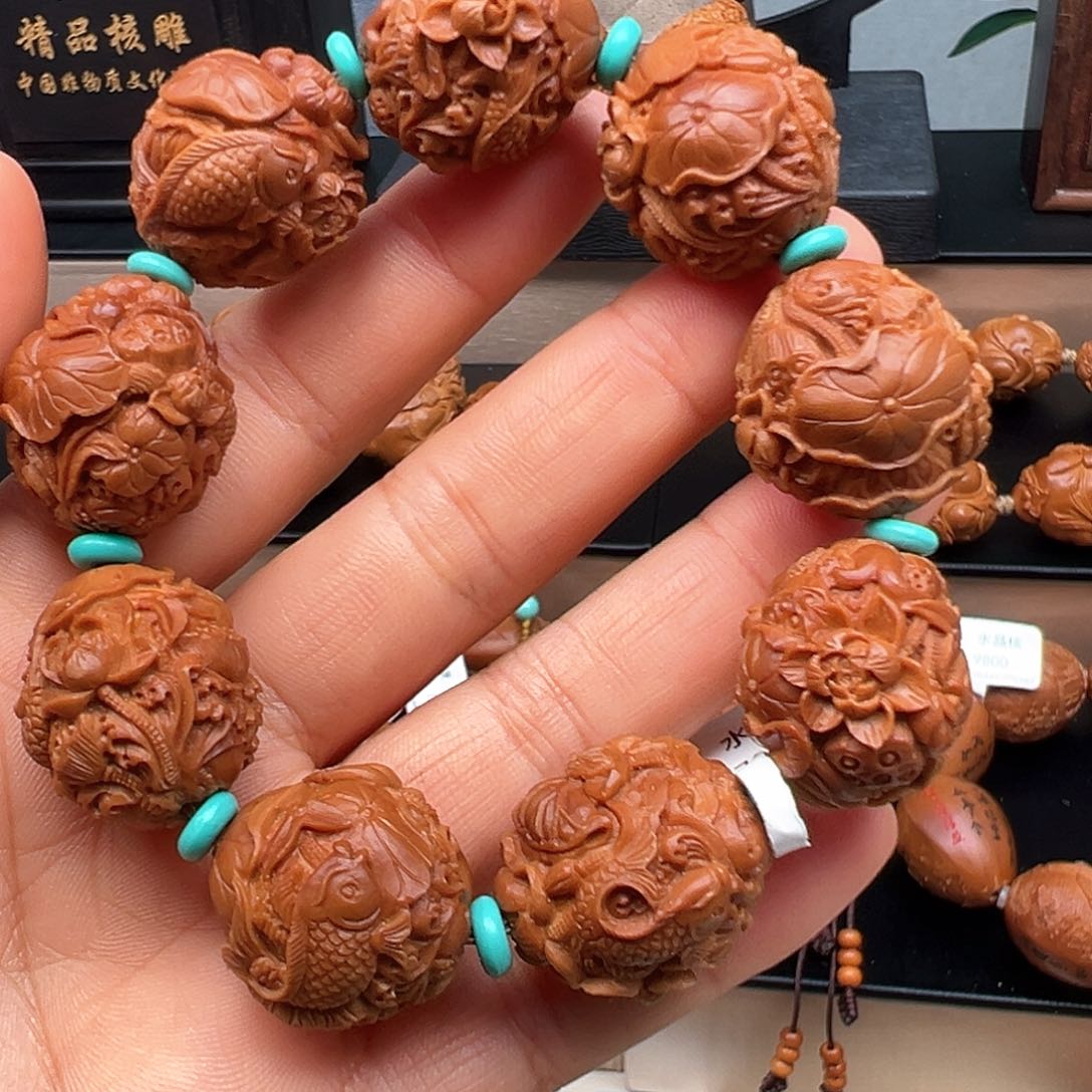 橄榄核吊坠年年有鱼