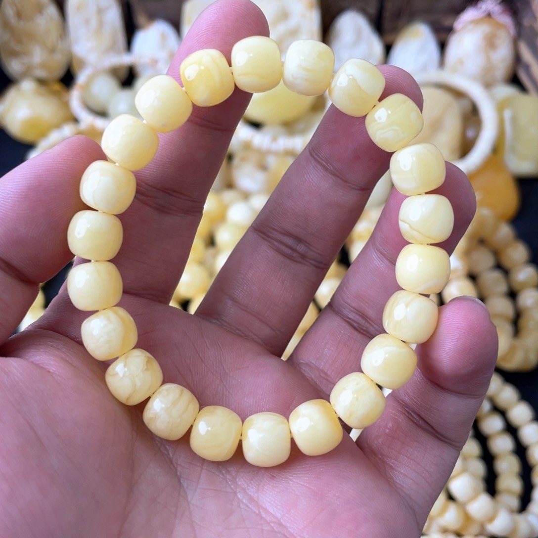 琥珀手串未镶嵌10×9俄料妖白花精工老型手串