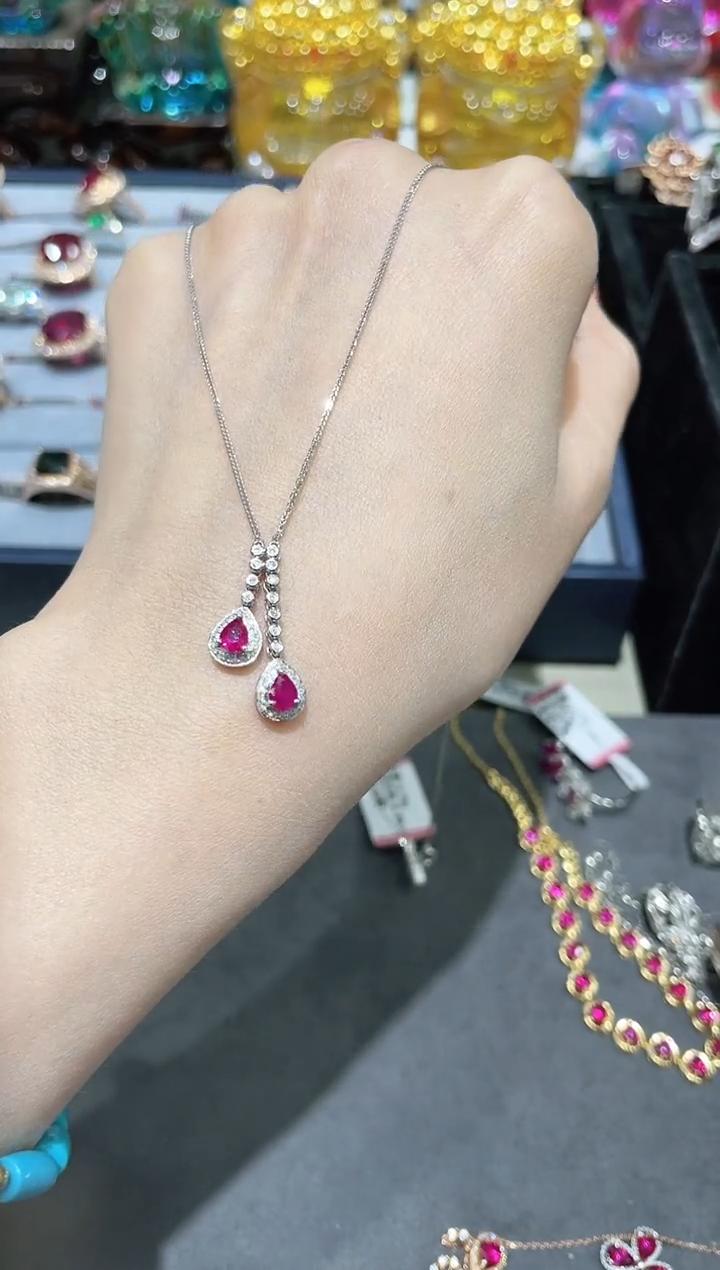 18K金镶嵌天然红宝石项链两颗款