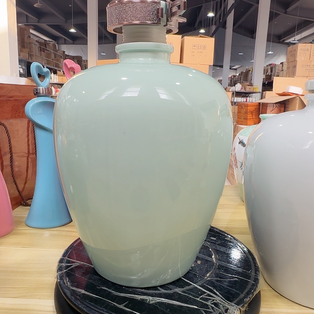 10斤装青瓷酒坛1个
