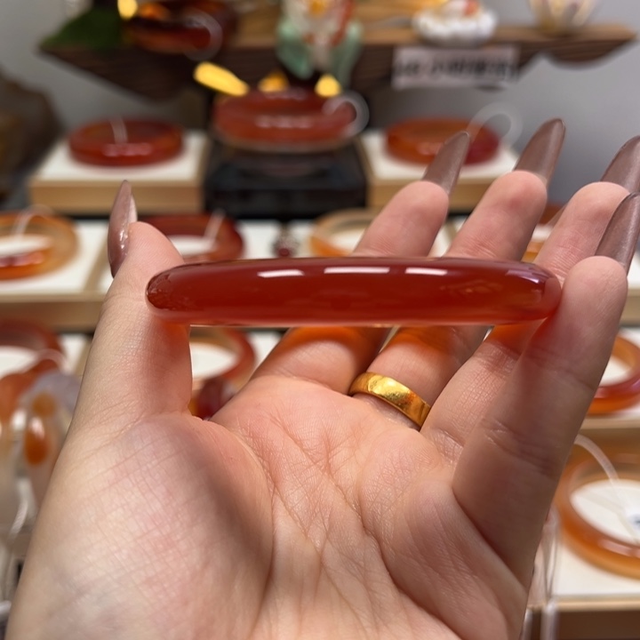 手镯玛瑙/玉髓未镶嵌