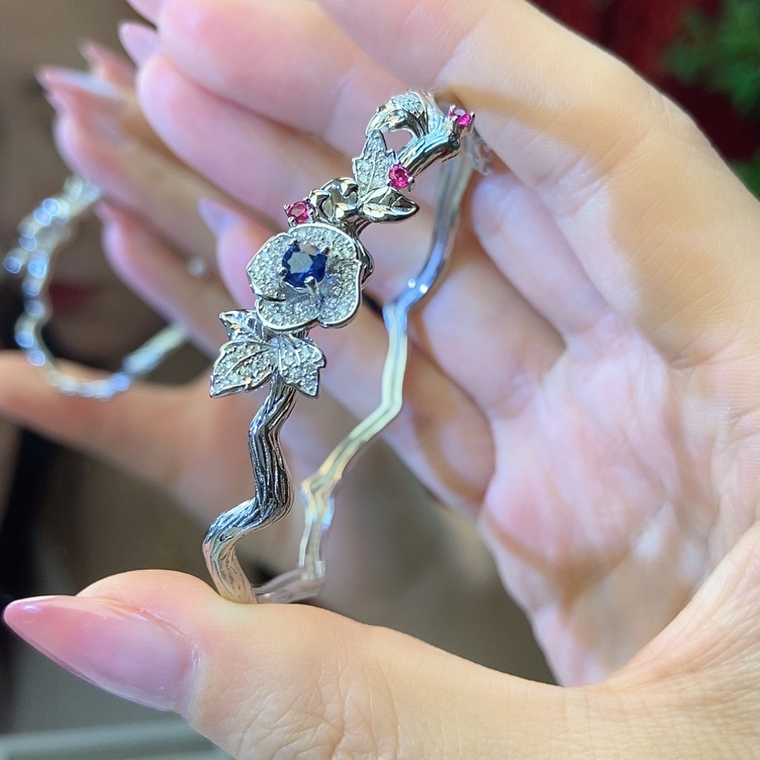 蓝宝石手镯14K金镶嵌