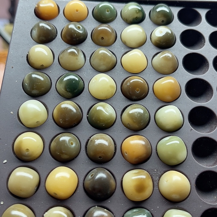 白玉菩提吊坠精品12皮蛋桶20卡灯牌30