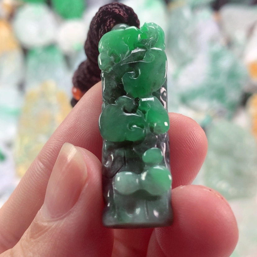 【闪购商品】翡翠未镶嵌吊坠(不含链)