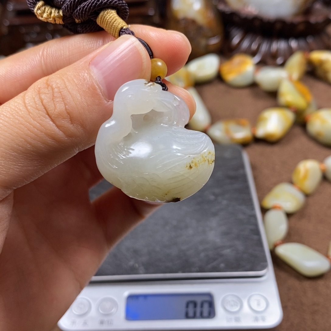 和田玉未镶嵌挂件