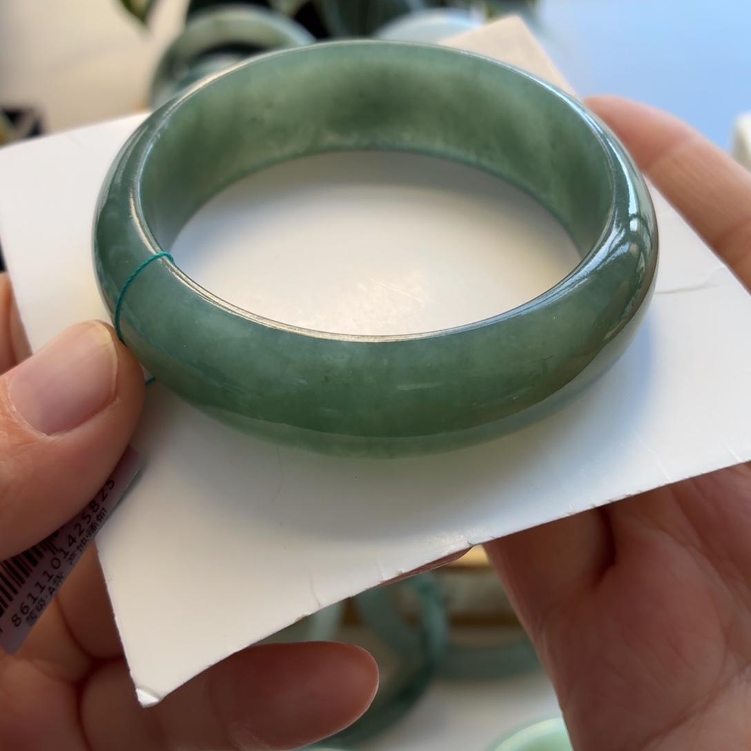 翡翠未镶嵌手镯天然