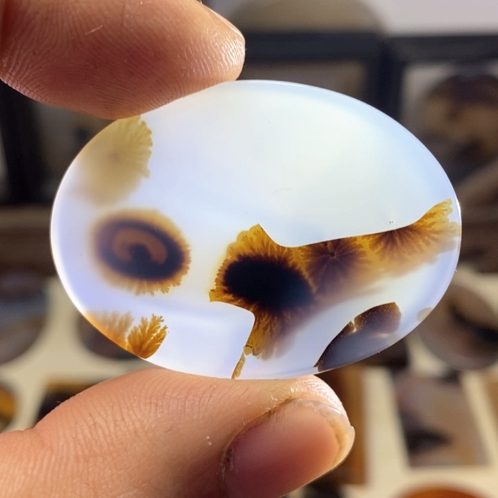 玛瑙/玉髓颈饰未镶嵌