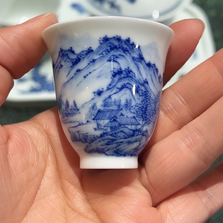 怡琅柴窑薄胎山水杯