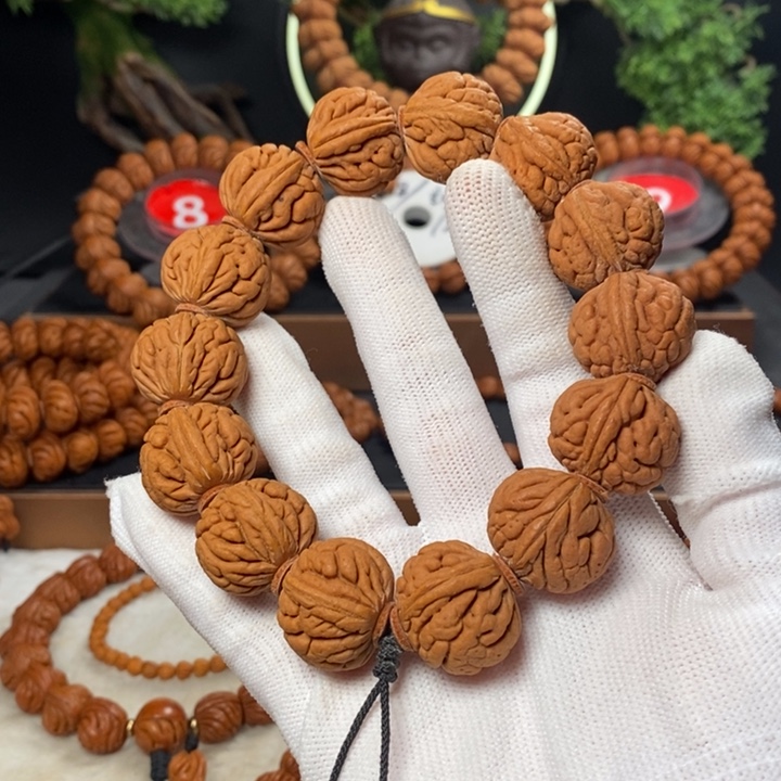 桃核吊坠秦岭龙纹