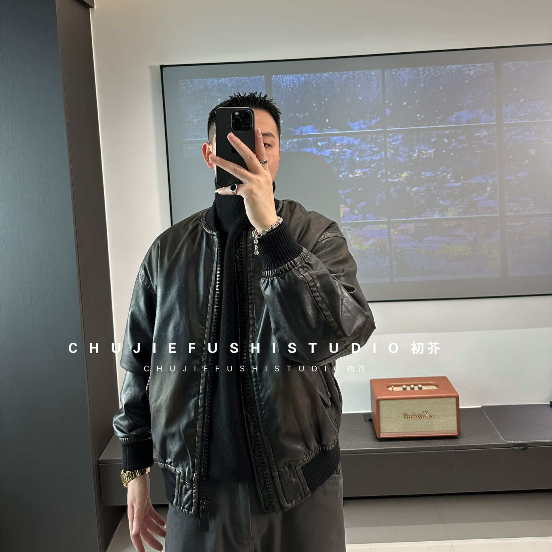 CHUJIE复古美式休闲擦色做旧PU皮棒球领微宽松羽绒外套男