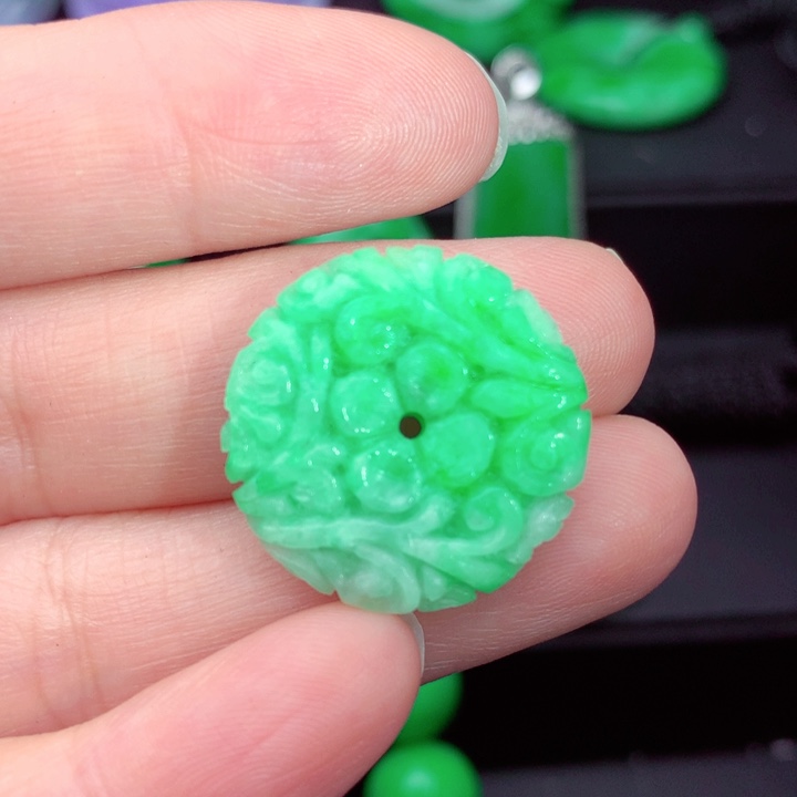 翡翠未镶嵌吊坠(不含链)