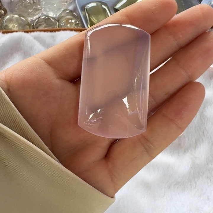 水晶珠宝半成品未镶嵌大**砂粉水晶无事牌