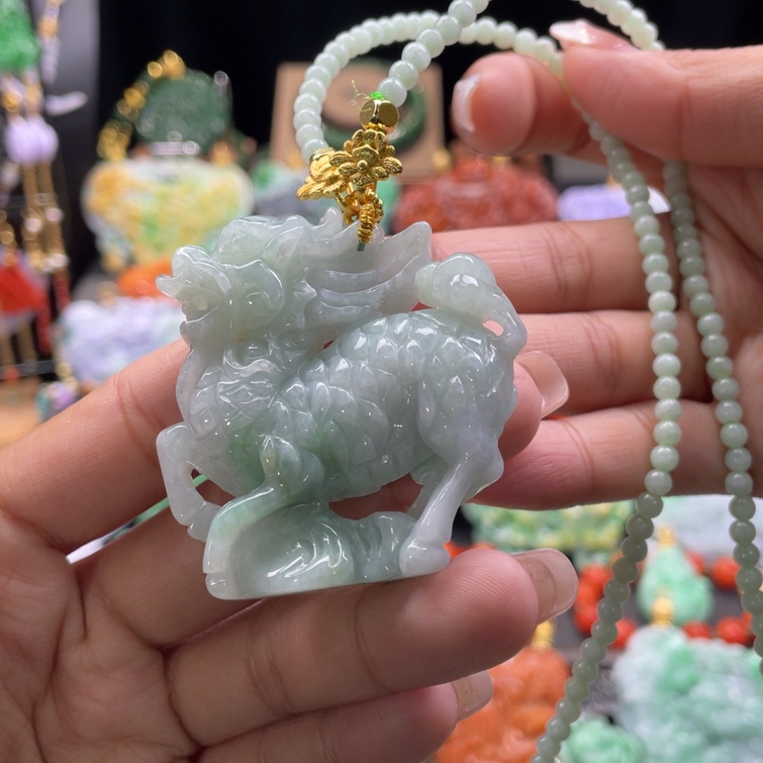 翡翠颈饰未镶嵌代编织