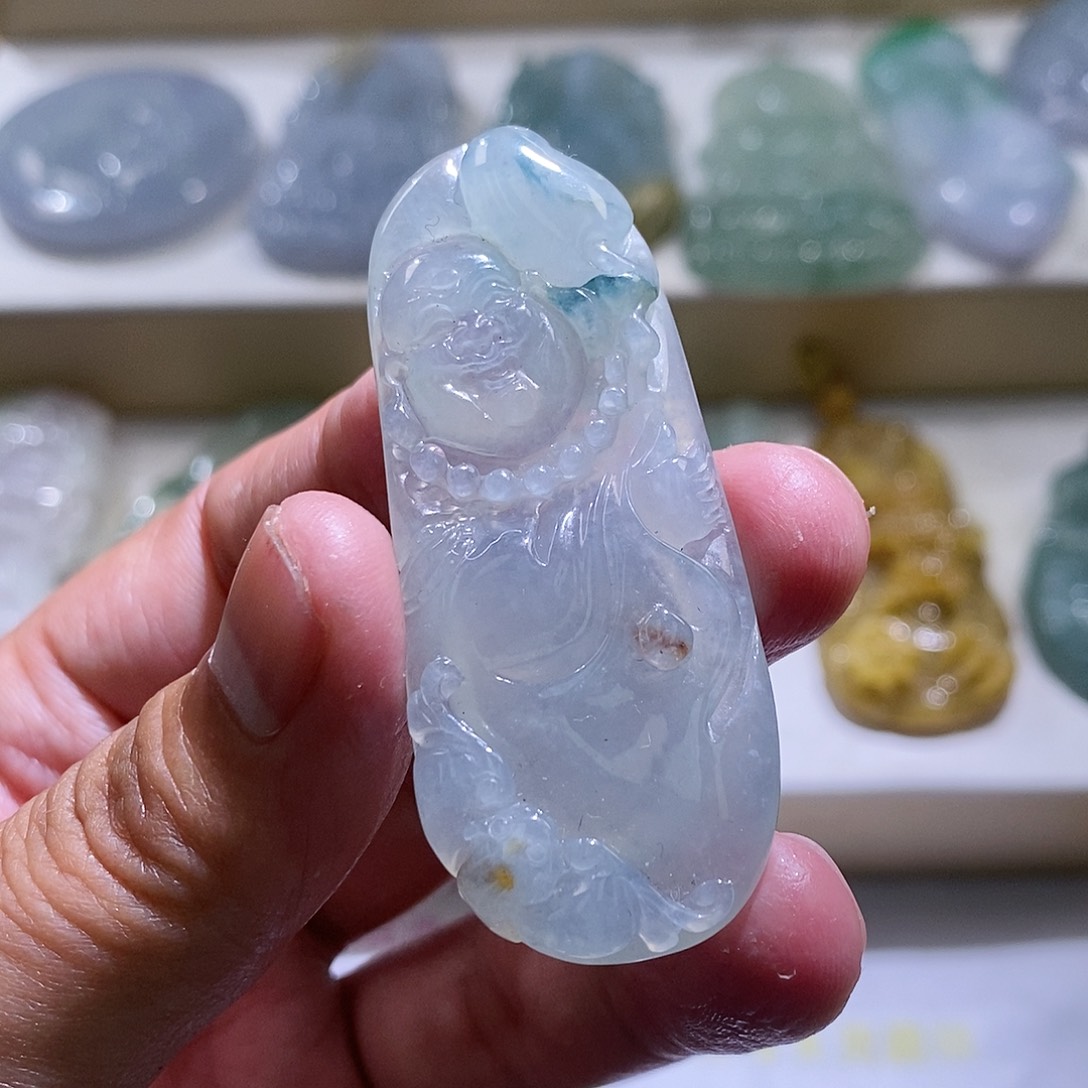 【闪购商品】翡翠颈饰未镶嵌佛