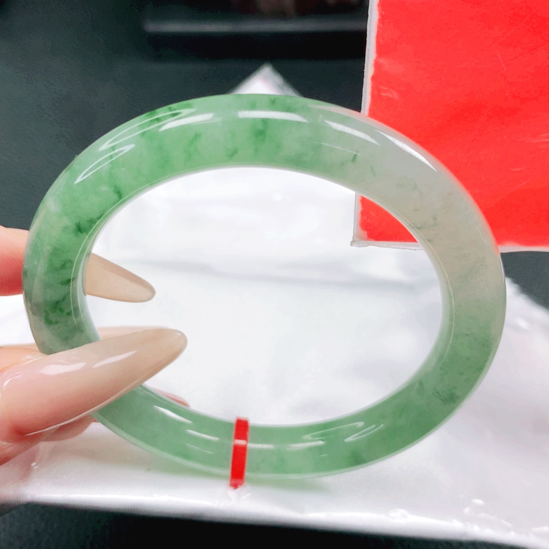 翡翠未镶嵌手镯55