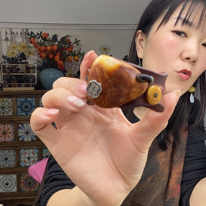 蜜蜡手镯未镶嵌手镯