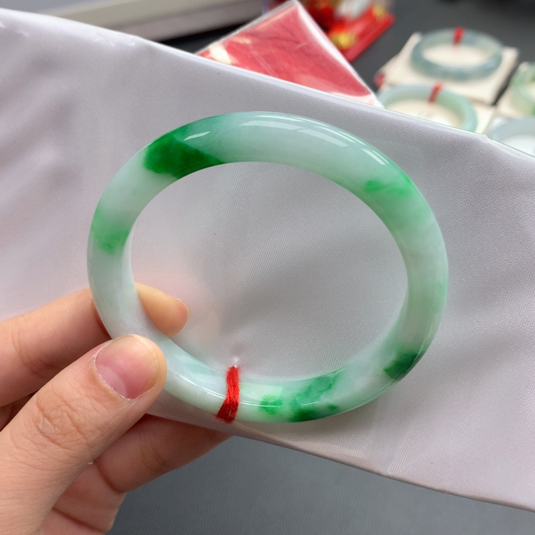 翡翠未镶嵌手镯7号