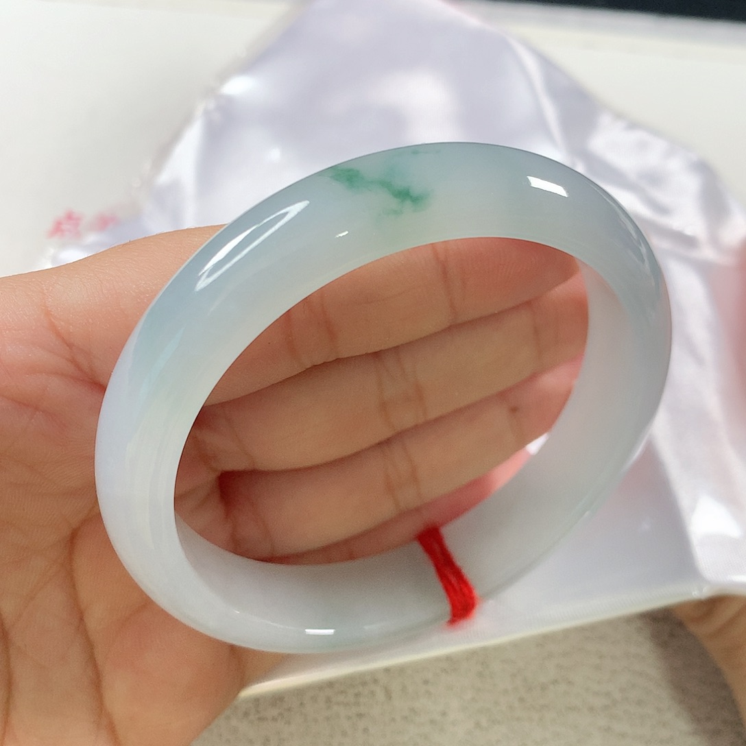 翡翠手镯未镶嵌①⑦⑤