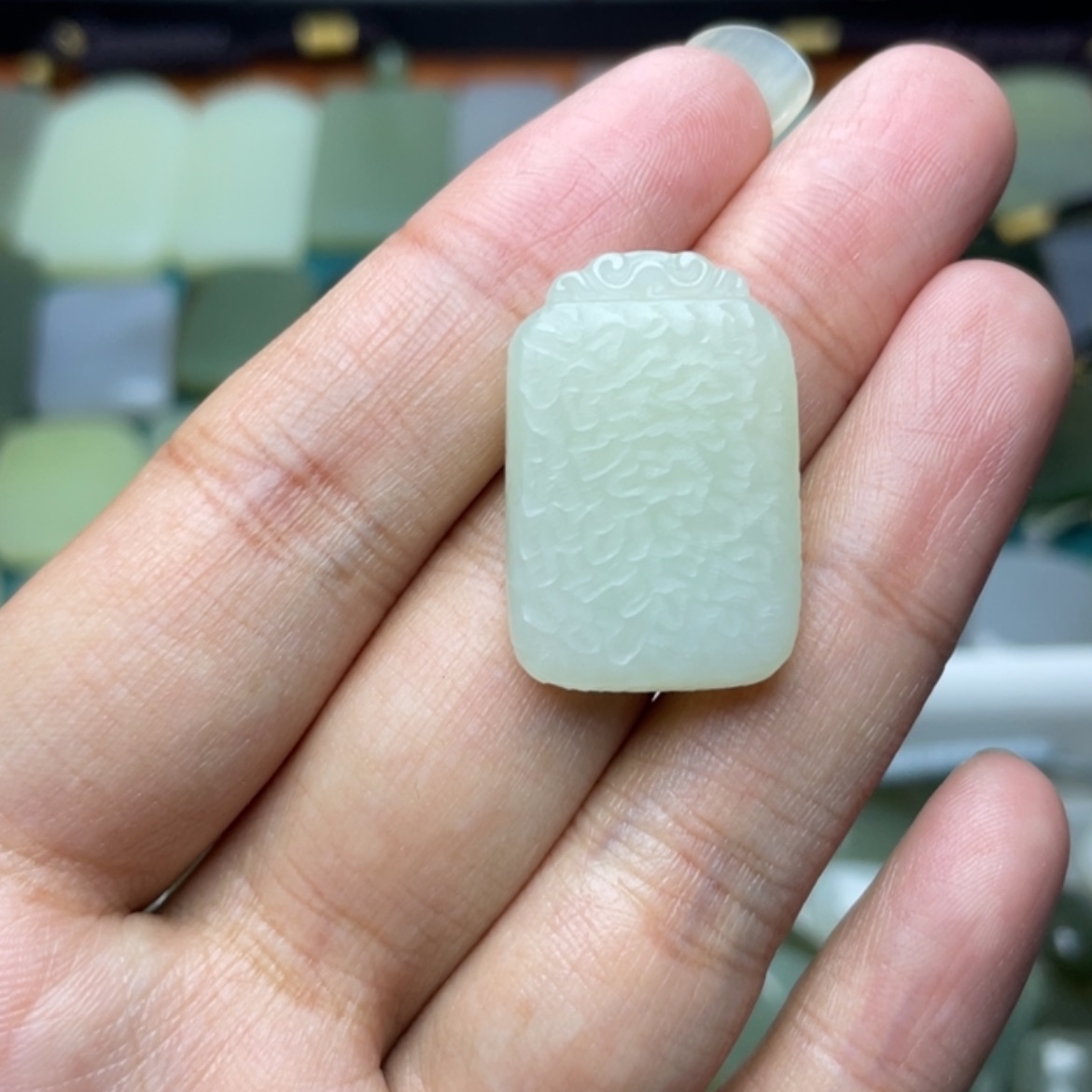 【闪购商品】颈饰未镶嵌和田玉