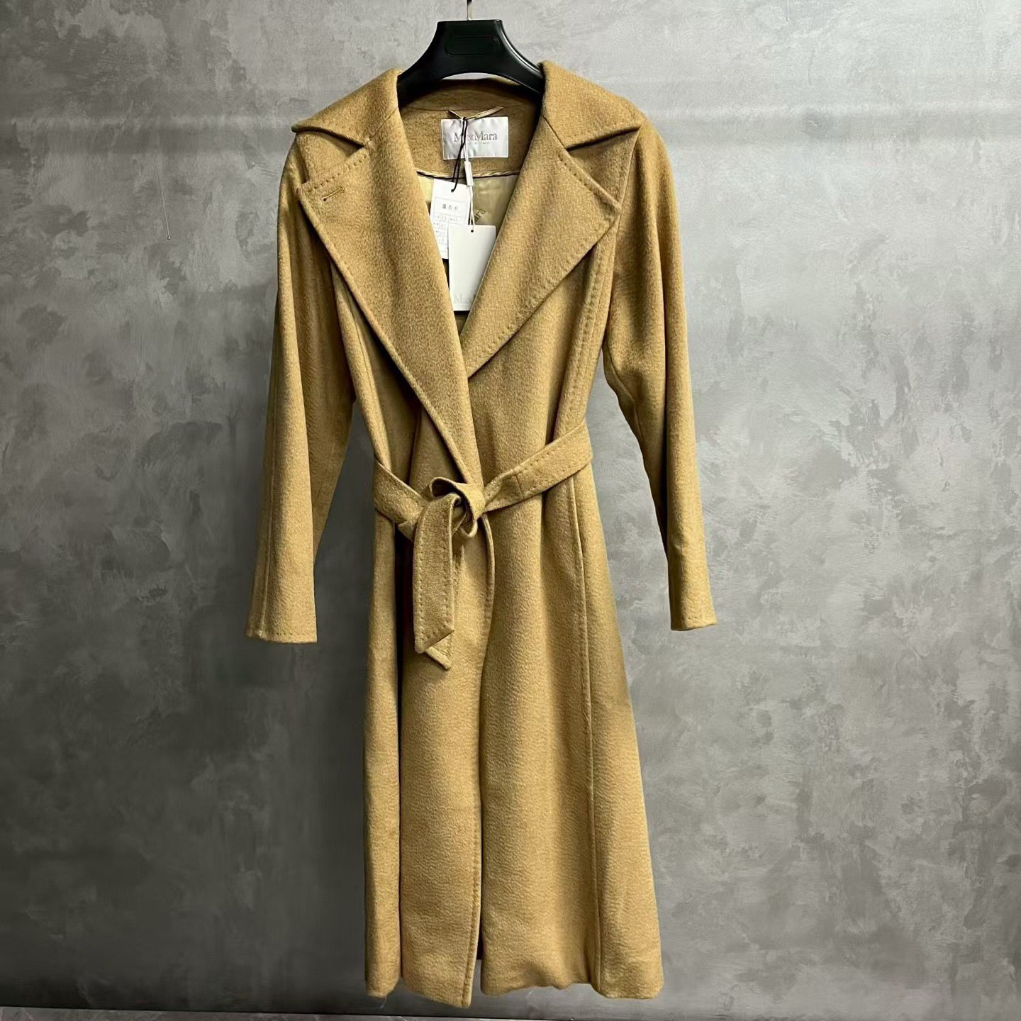 99新 MaxMara 驼色纯色翻领长袖束腰中长款大衣/38