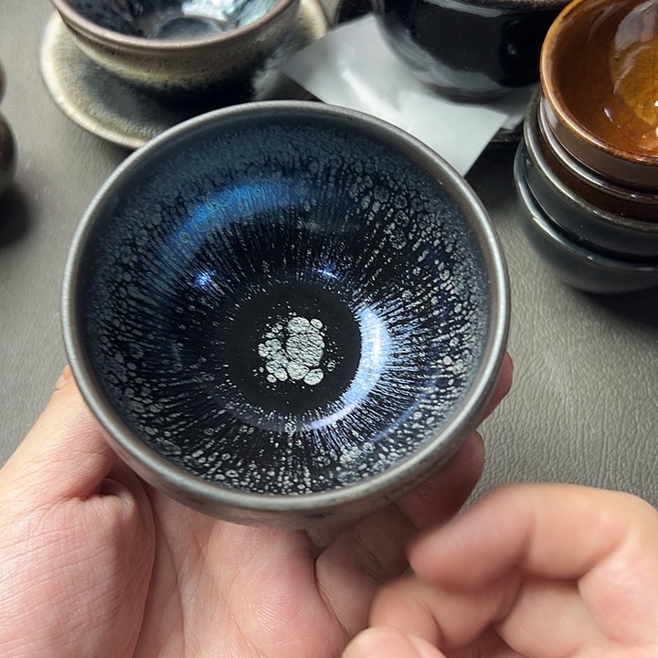 茶盏我们是有共同话题有分歧