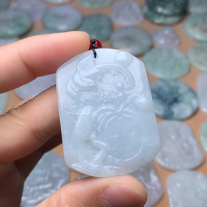 翡翠未镶嵌颈饰双喜临门
