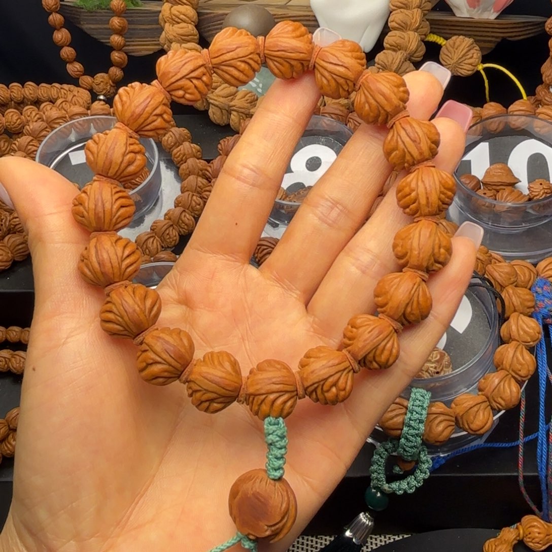 李****吊坠桃核野生红魔爆肚15尺寸