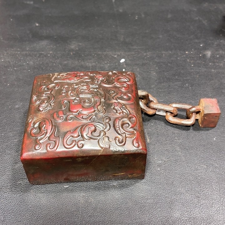 底槽青一物一图发货，支持七天无理由。