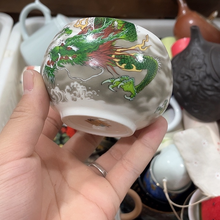 陶瓷茶具全部清清完回家过年