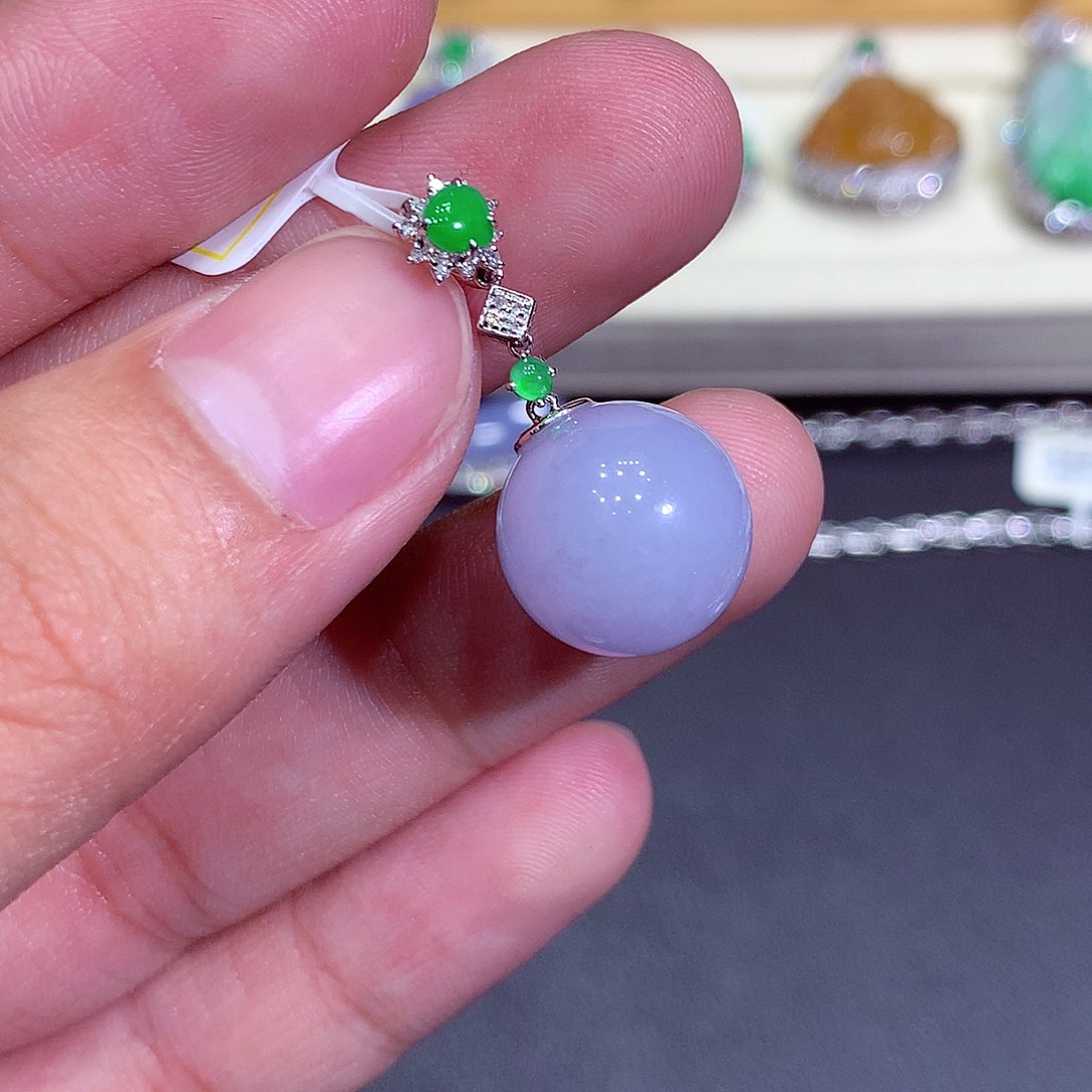 翡翠吊坠(不含链)18K金镶嵌