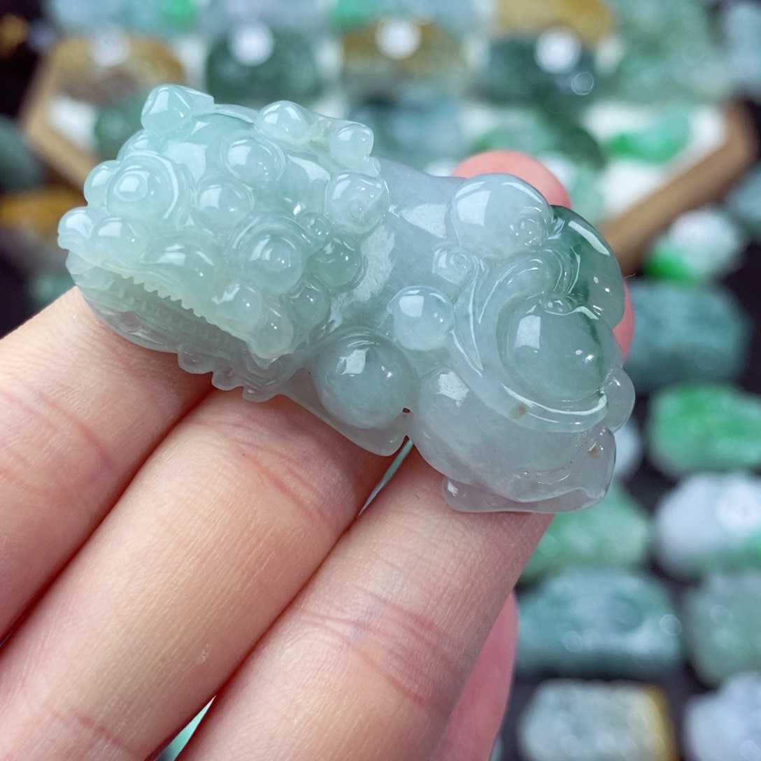 翡翠颈饰未镶嵌天然