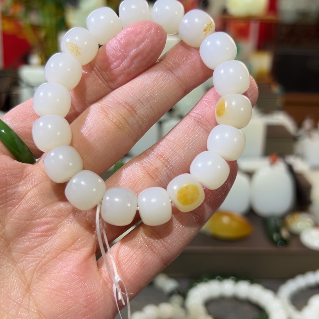 和田玉手链未镶嵌你**ā