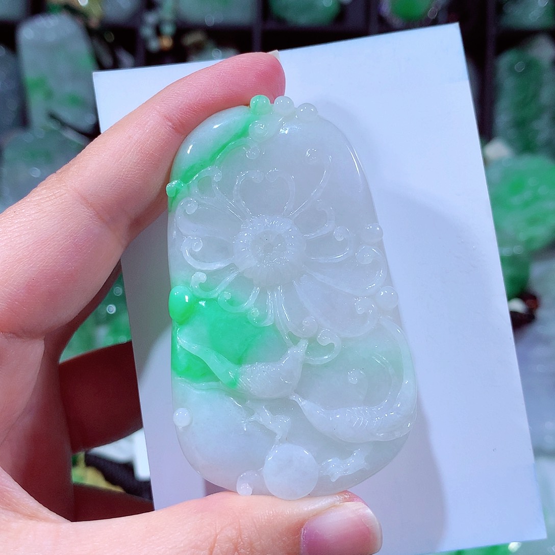 翡翠吊坠(不含链)未镶嵌