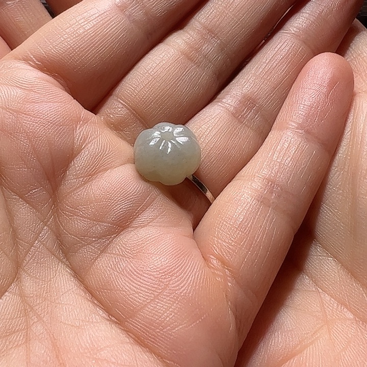 面***0和田玉未镶嵌颈饰