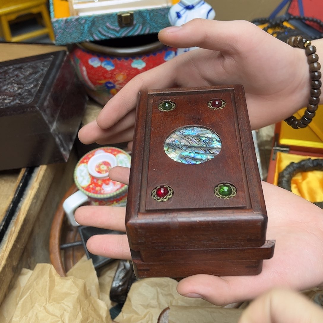 大叶紫檀（黑酸枝木类）