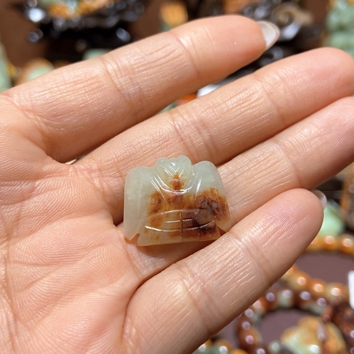 岫岩河磨玉（透闪石质玉）未镶嵌挂件