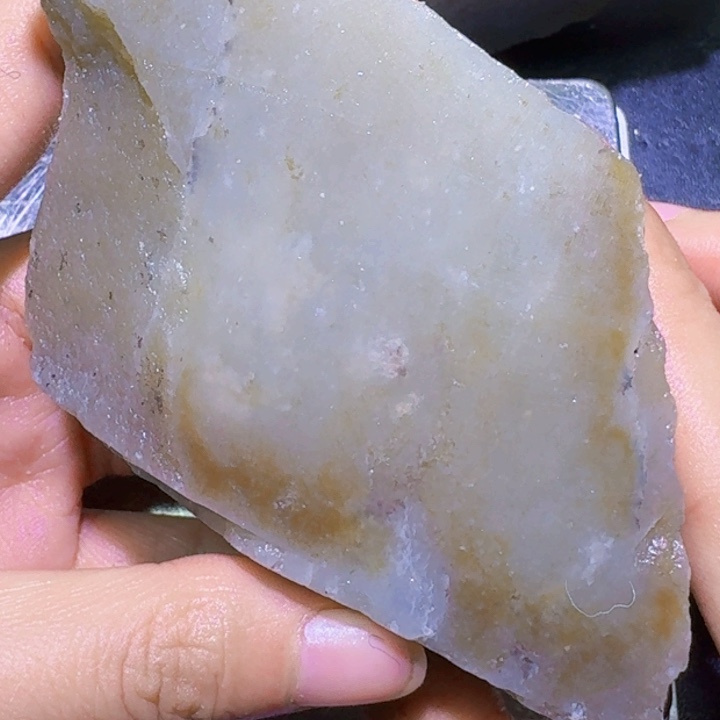 未镶嵌和田玉（糖玉）珠宝半成品