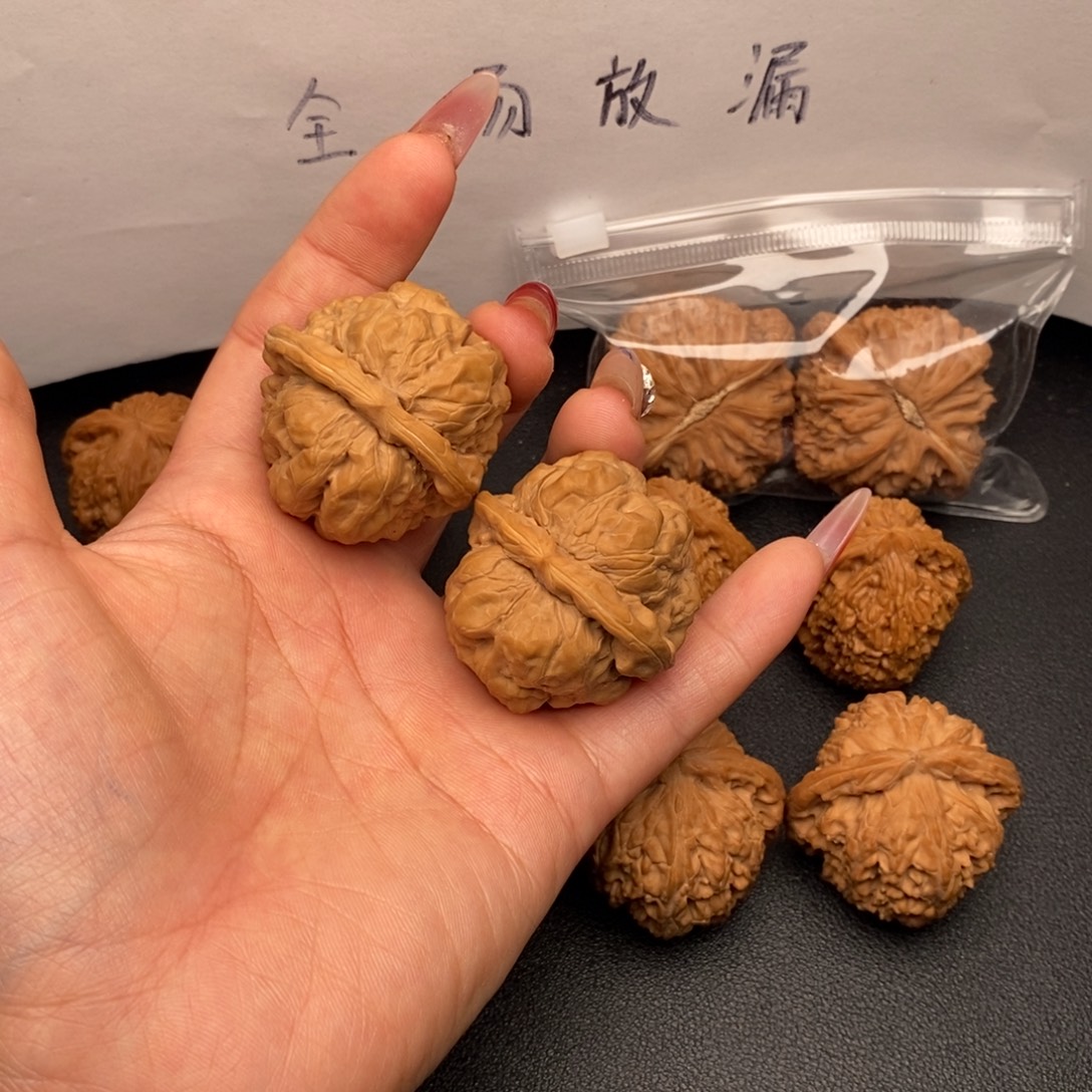 小***困把件文玩核桃蛤蟆头修尖