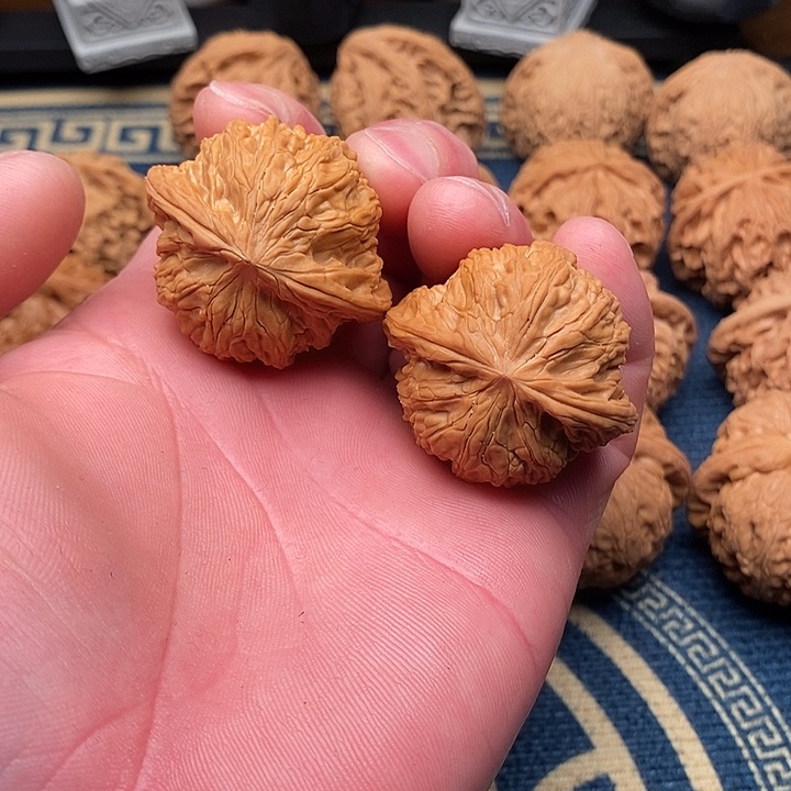 文玩核桃把件磨盘38全