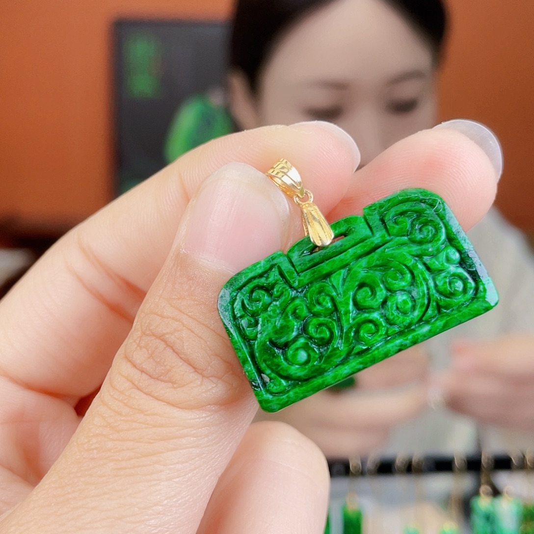 翡翠未镶嵌耳饰饰品