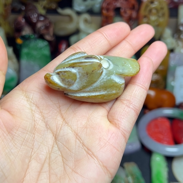 和田玉（糖玉）未镶嵌挂件