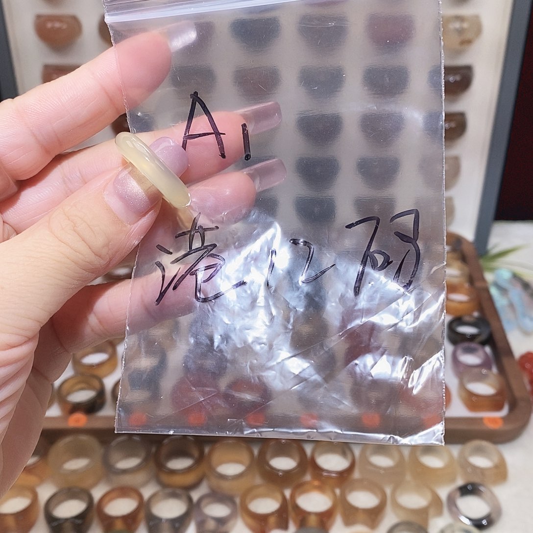 玛瑙/玉髓未镶嵌戒指港12福利款不退换